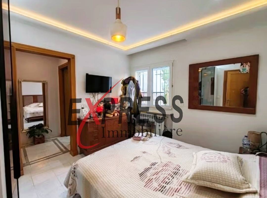 Ariana Ville Riadh Landlous Location Duplex Luxueux dulex avec jardin et piscine