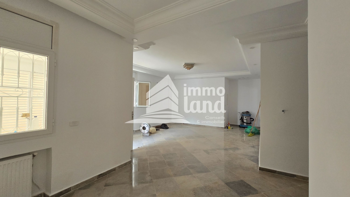 La Marsa Sidi Daoud Location Appart. 3 pices Rdc de villa s3 avec entre indpendante la marsa