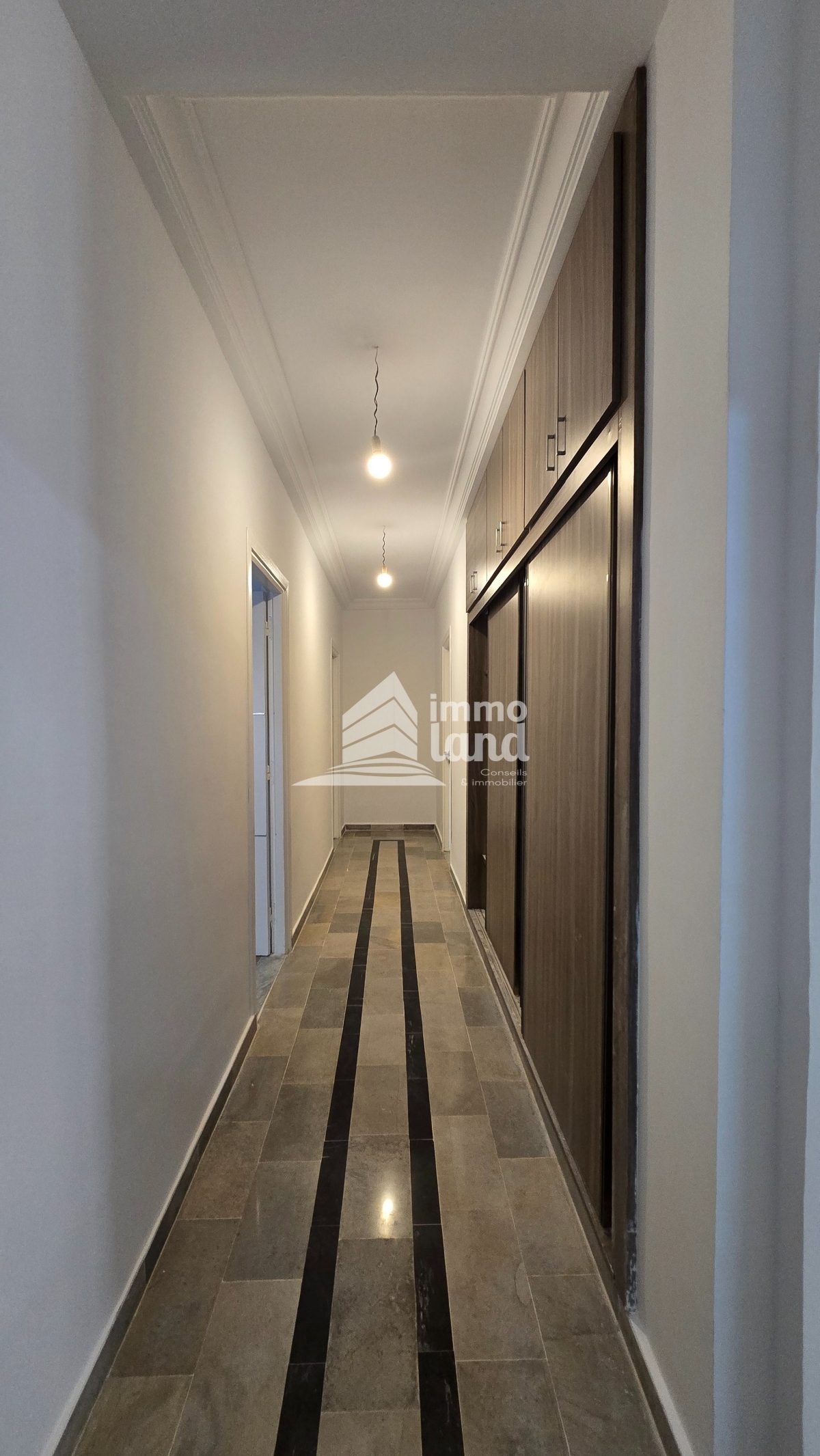 La Marsa Sidi Daoud Location Appart. 3 pices Rdc de villa s3 avec entre indpendante la marsa