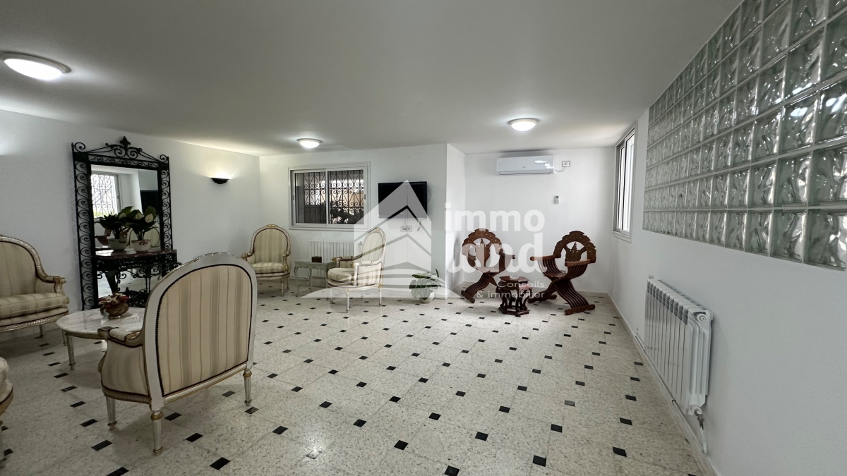 La Marsa Sidi Daoud Location Appart. 3 pices Rez de jardin s3 meubl  la marsa