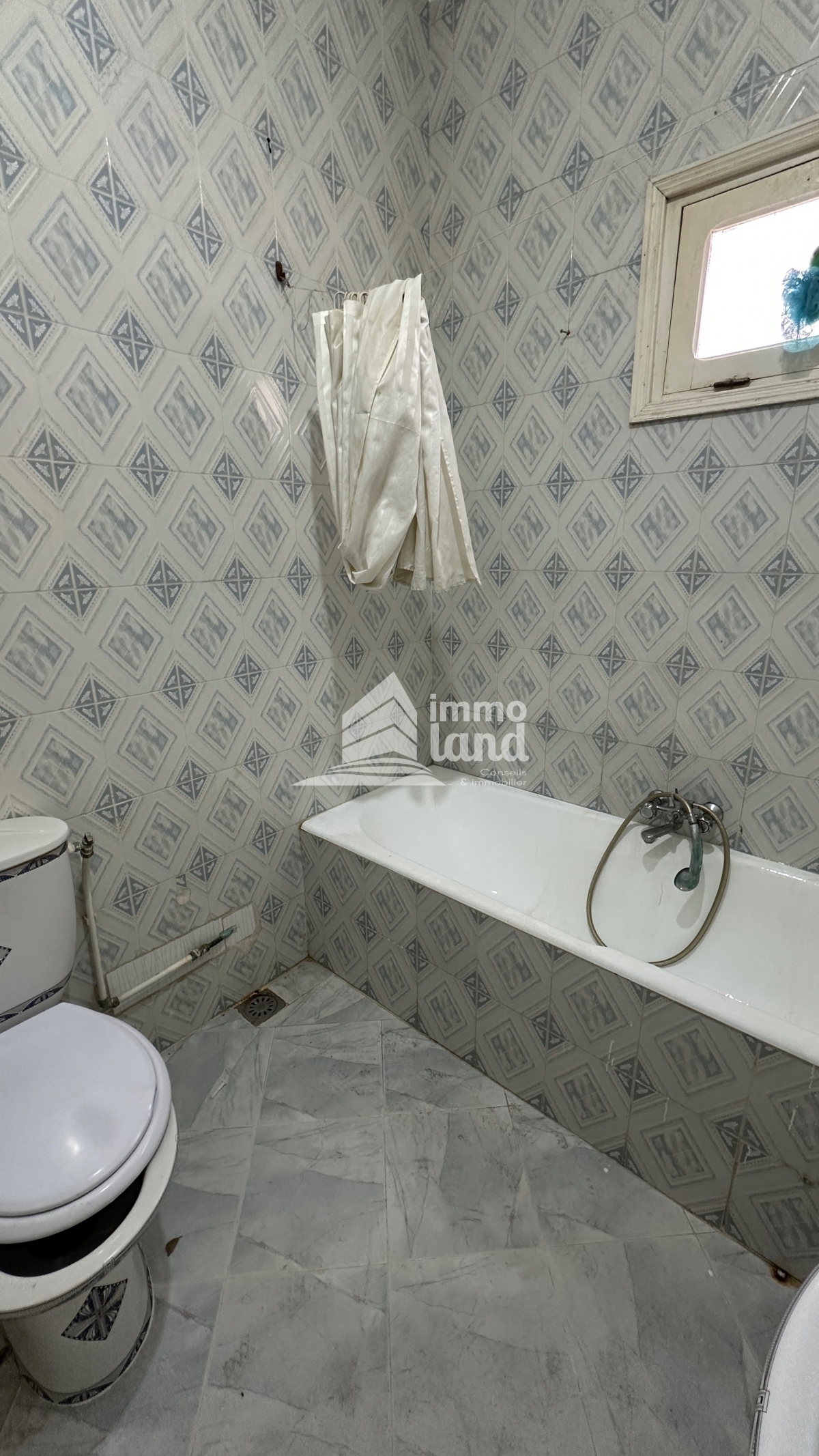 La Marsa Cite Bhar Lazreg Location Appart. 3 pices Rdc s2  bhar lazrek