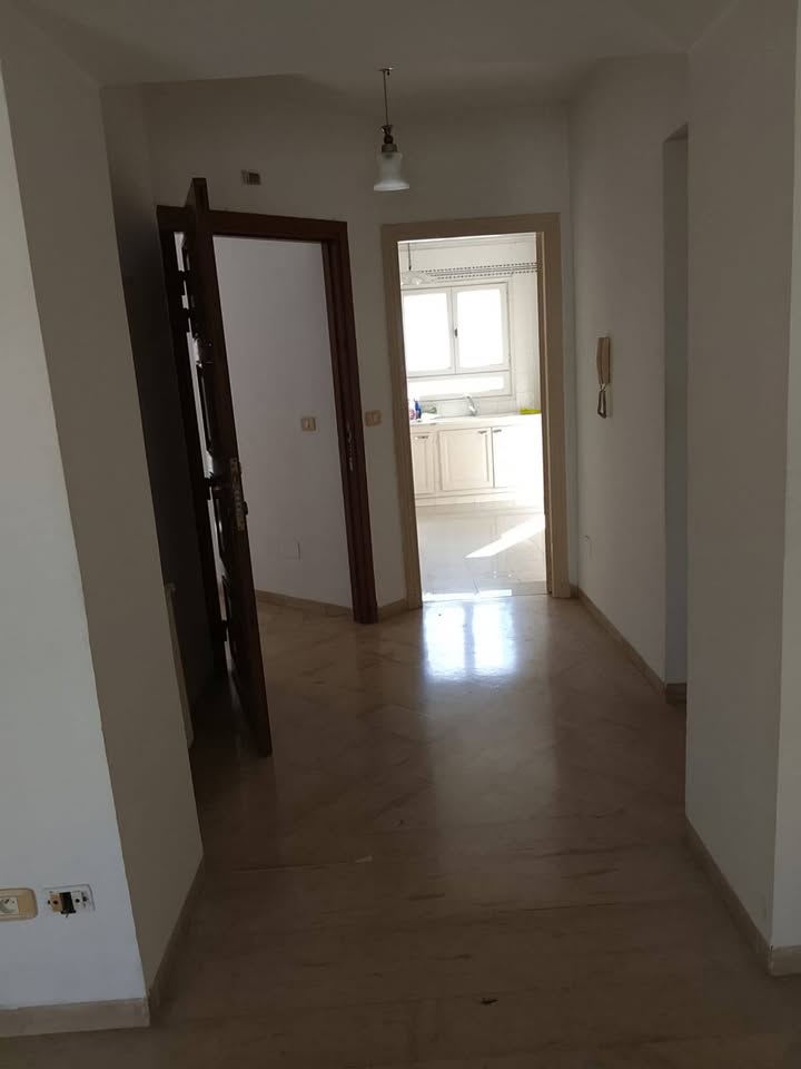 Ariana Ville Riadh Landlous Location Appart. 4 pices Spacieux appt s2  riadh el andalous bien situ