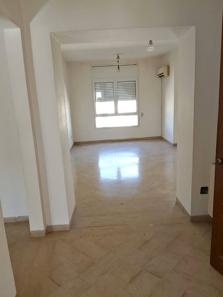 Ariana Ville Riadh Landlous Location Appart. 4 pices Spacieux appt s2  riadh el andalous bien situ