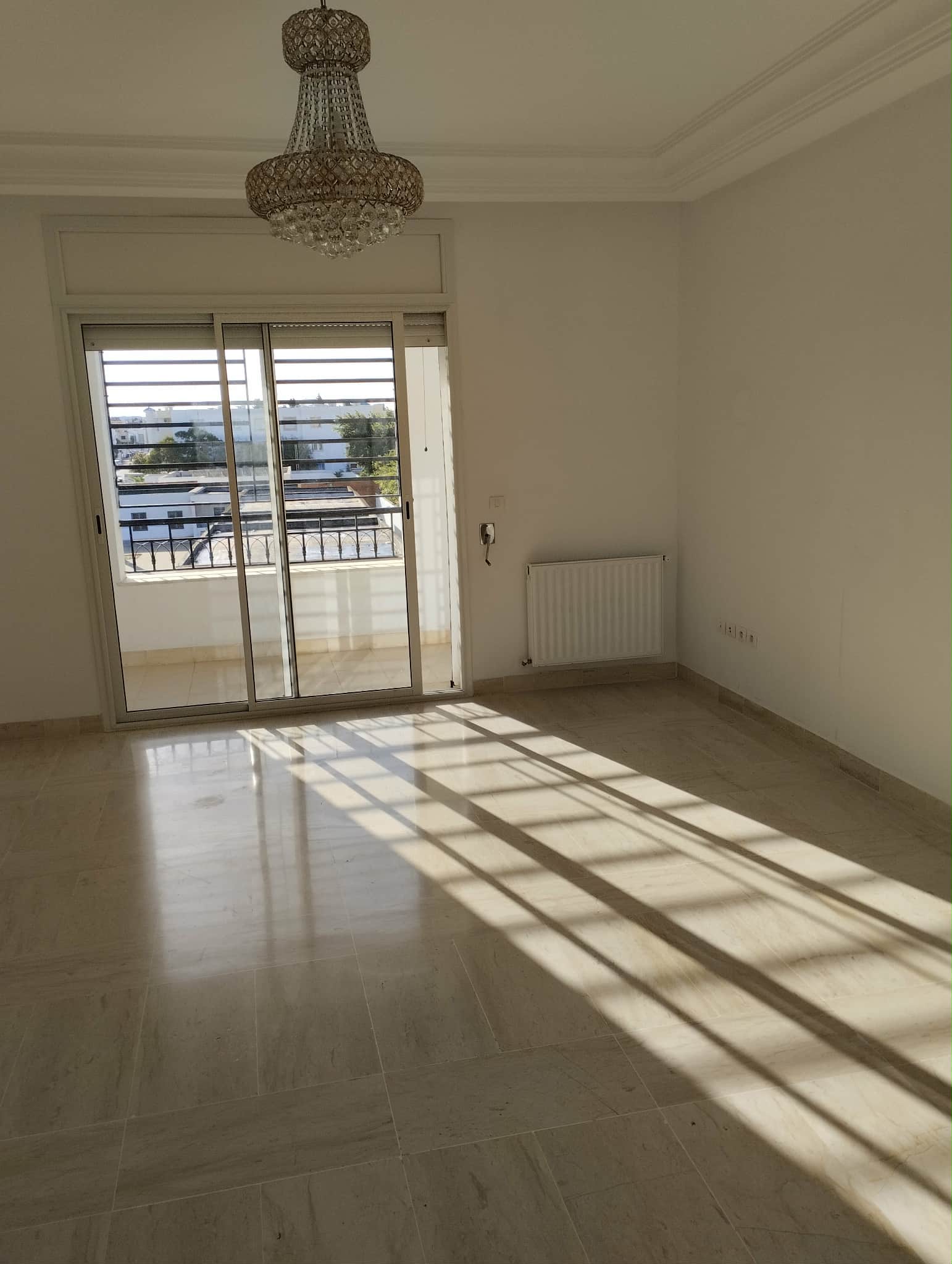 La Soukra La Soukra Location Appart. 3 pices S plus 2 soukra prs du golf center