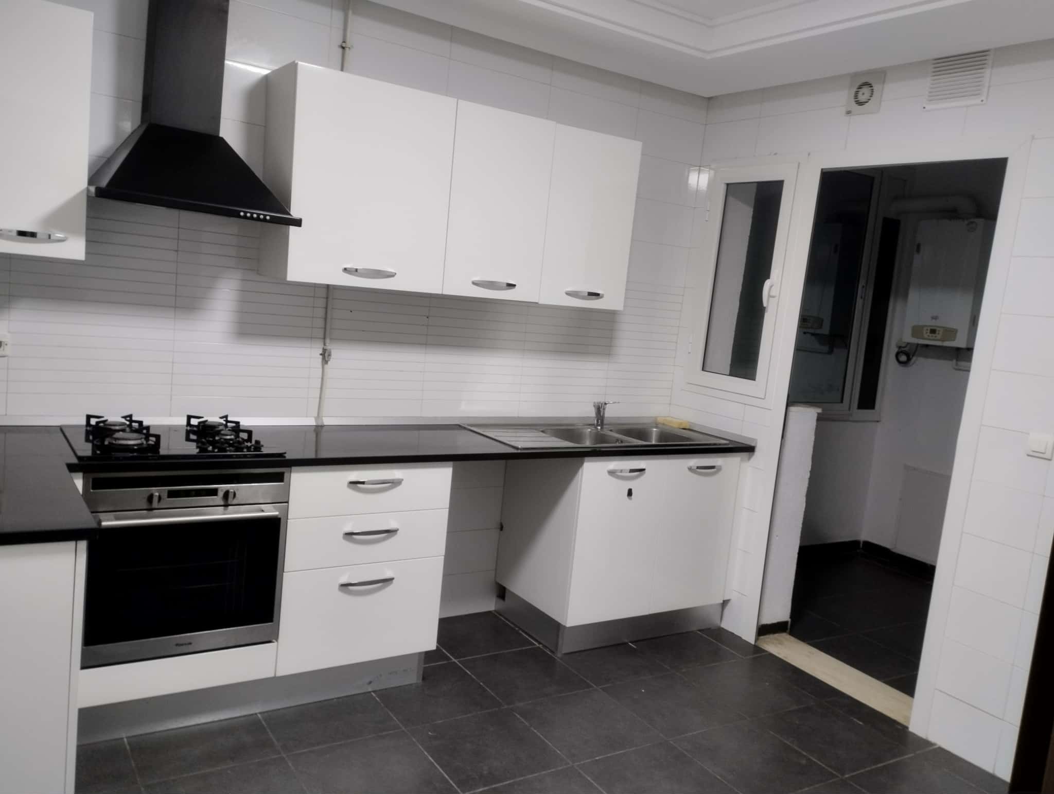 La Soukra La Soukra Location Appart. 3 pices S plus 2 soukra prs du golf center