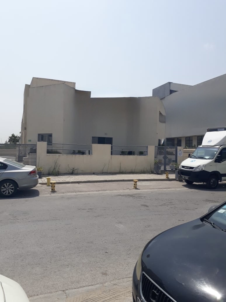 La Marsa Berge Du Lac Location Surfaces Depot local industriel