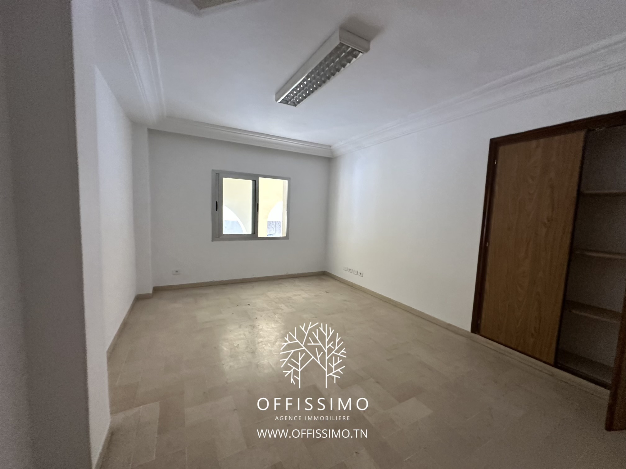 La Marsa Berge Du Lac Location Surfaces Bureau lac 1 5 pieces