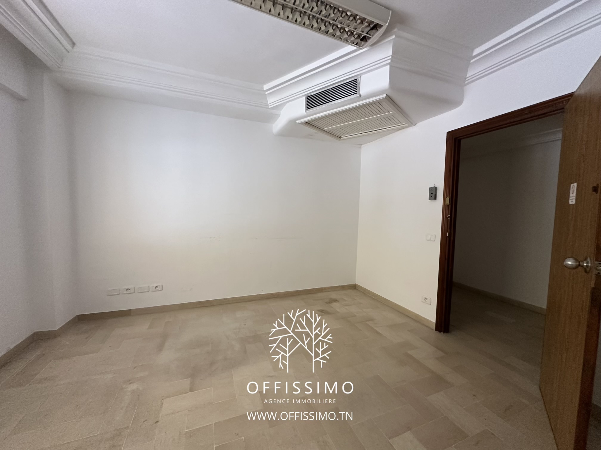 La Marsa Berge Du Lac Location Surfaces Bureau lac 1 5 pieces