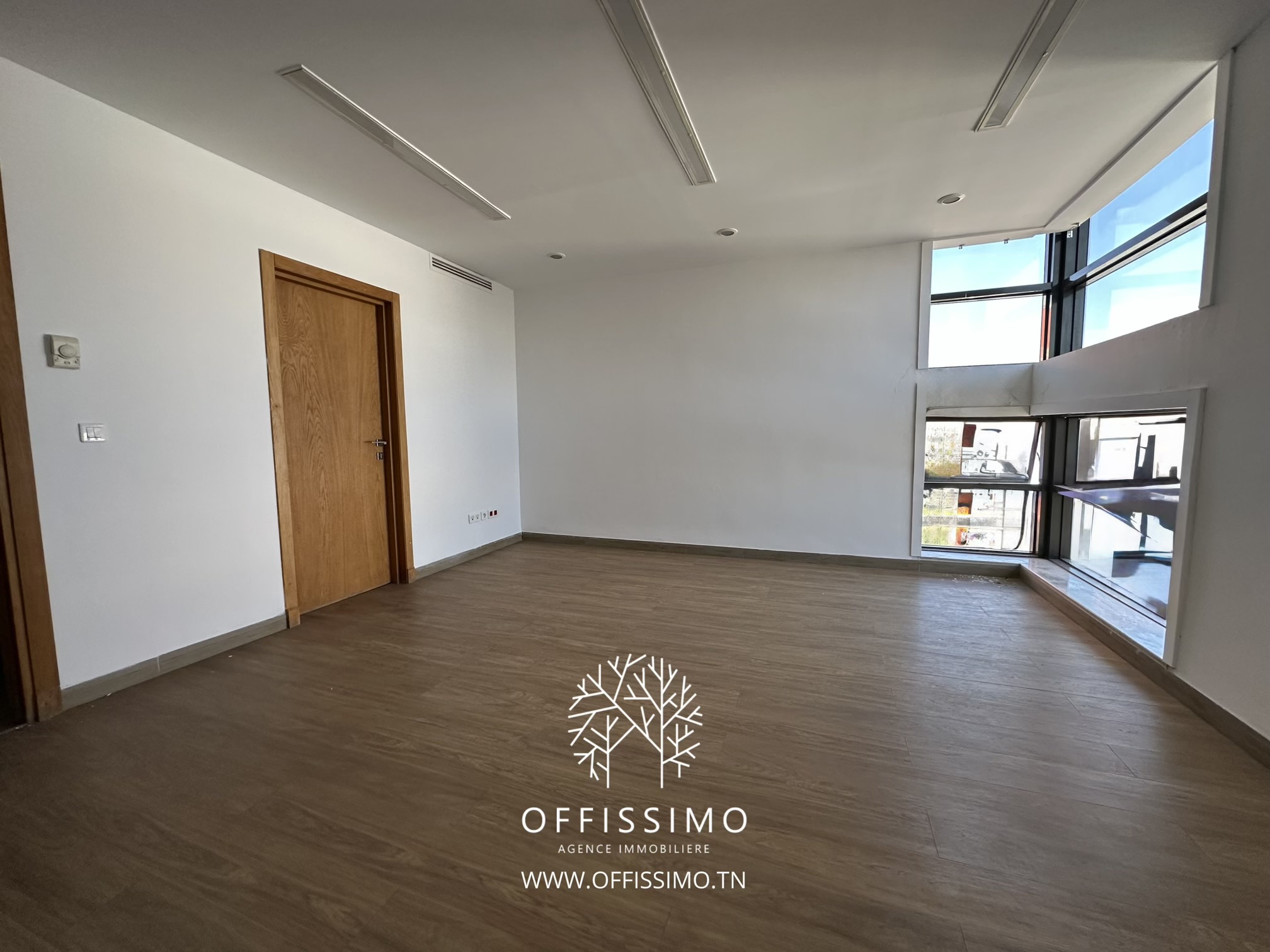 La Marsa&nbsp;Berge Du Lac&nbsp;Location&nbsp;Surfaces&nbsp;Bureau 500m haut standing