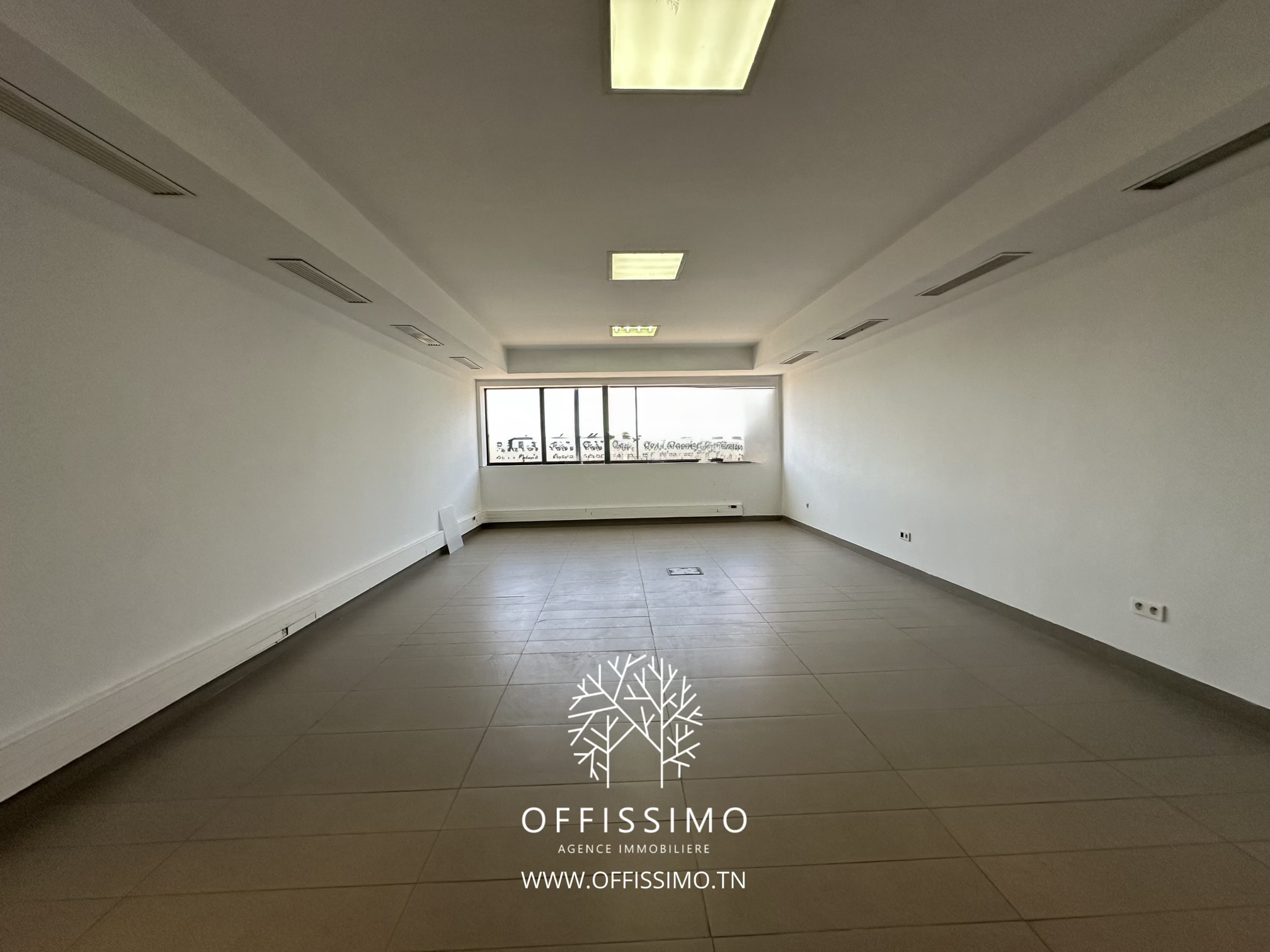 La Marsa&nbsp;Berge Du Lac&nbsp;Location&nbsp;Surfaces&nbsp;Bureau 500m haut standing