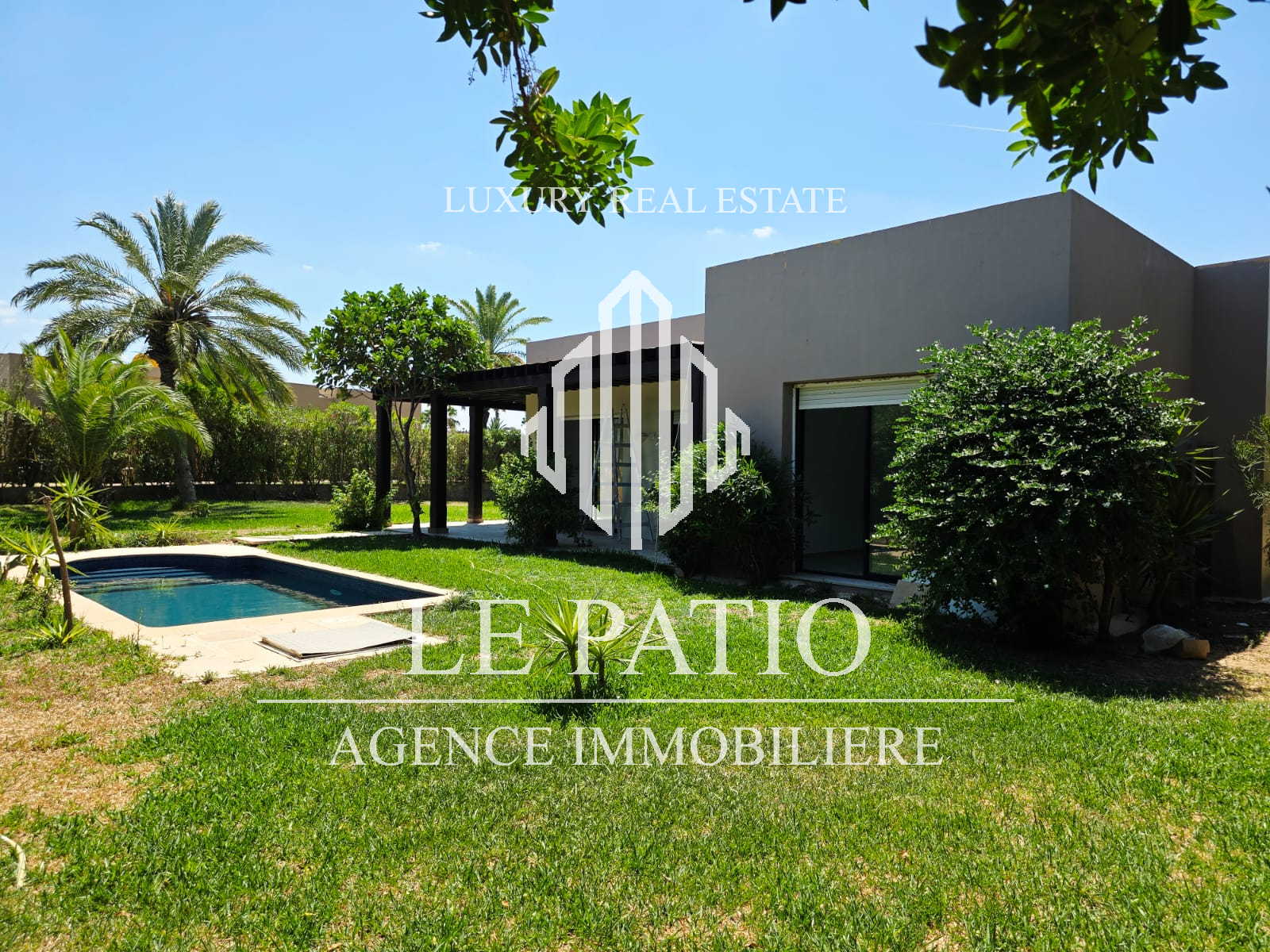 La Marsa Gammart Location Maisons Vvlla s3 avec jardin et piscine  gammarth