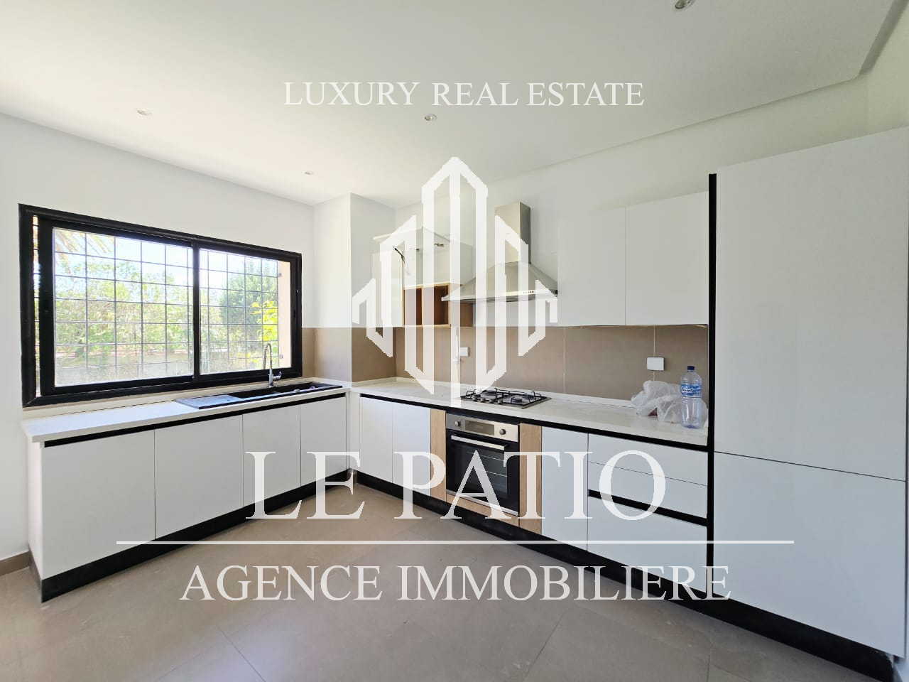 La Marsa Gammart Location Maisons Vvlla s3 avec jardin et piscine  gammarth