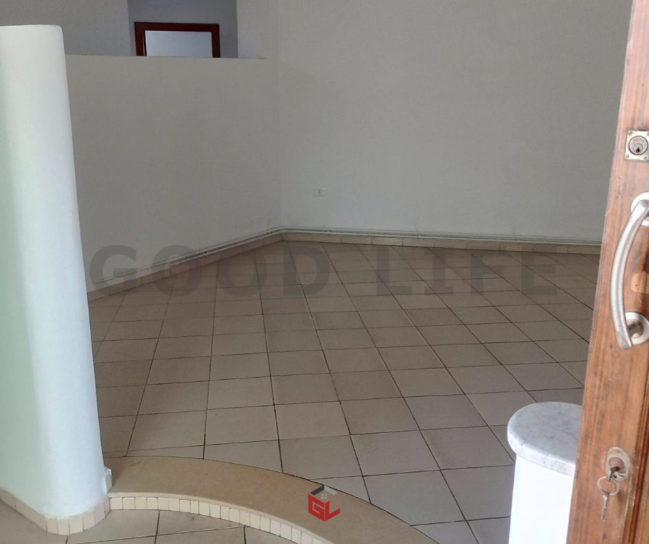 Ariana Ville Borj El Baccouche Location Appart. 4 pices S3  borj baccouche