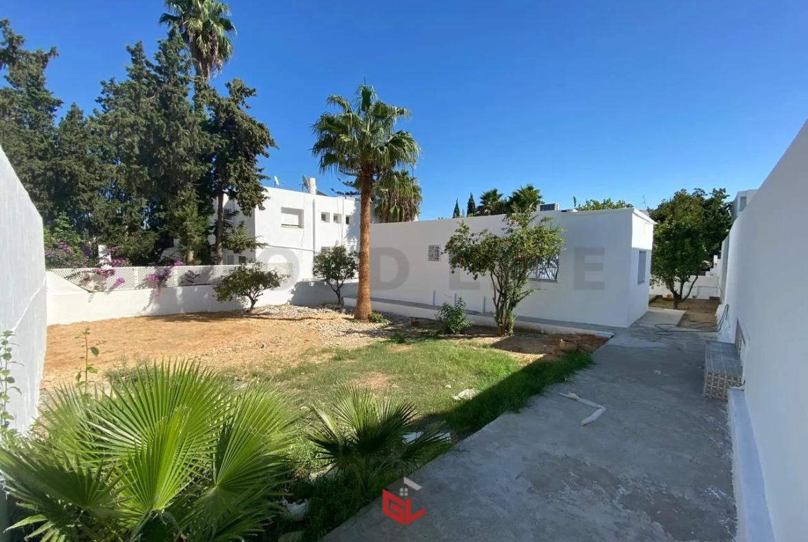 Ariana Ville El Menzah 6 Bureaux & Commerces Bureau Villa menzah 6  usage bureautique