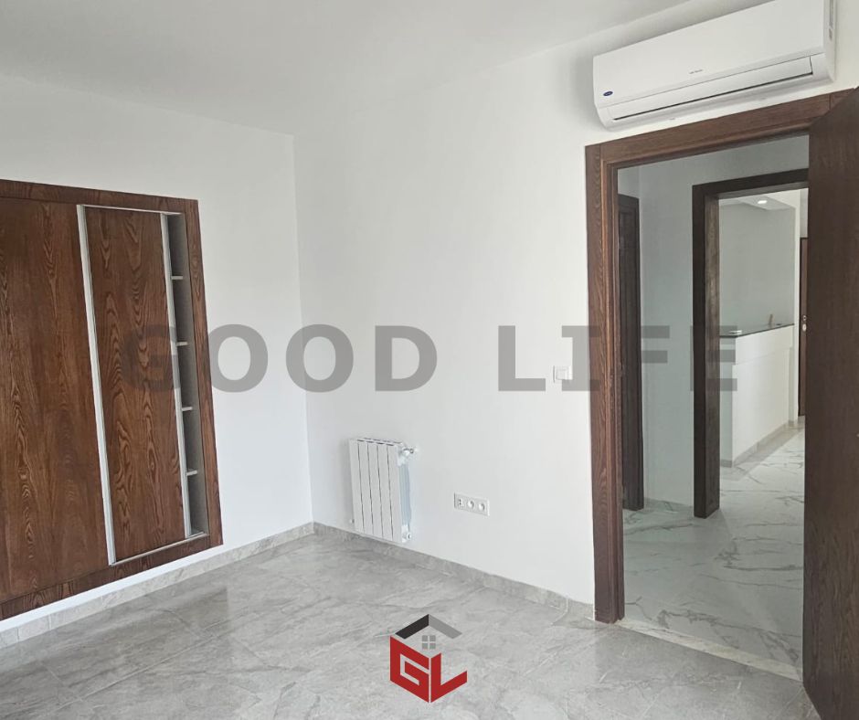 Ain Zaghouan Ain Zaghouan Location Appart. 2 pices S1 neuf  la nouvelle soukra