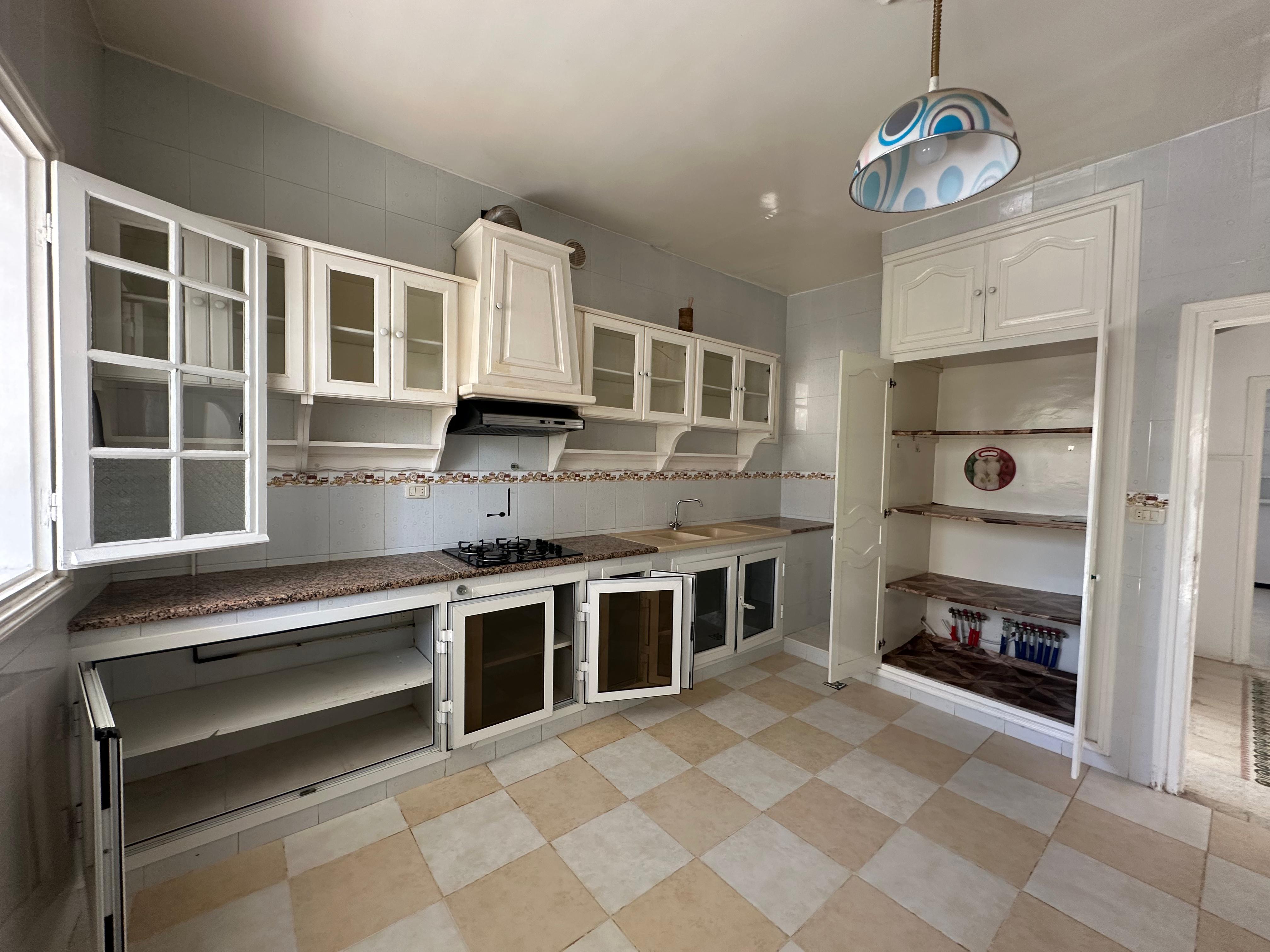 Hammam Sousse Cite De La Plage 2 Location Appart. 3 pices Rez de chausse villa meubl h sousse