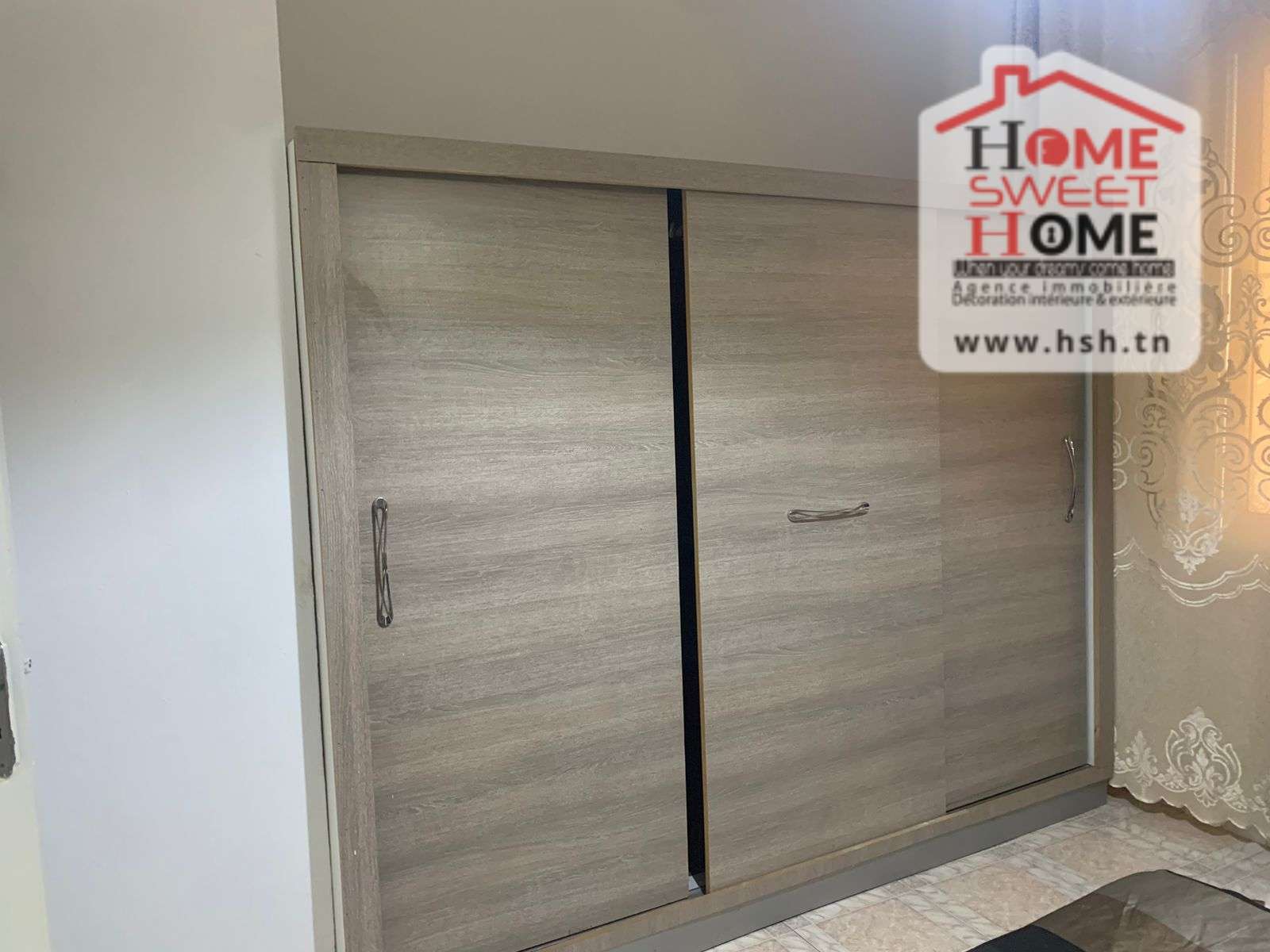 El Kram Le Kram Location Appart. 2 pices Etage de villa s2 mivesh meubl  cit el bounouk