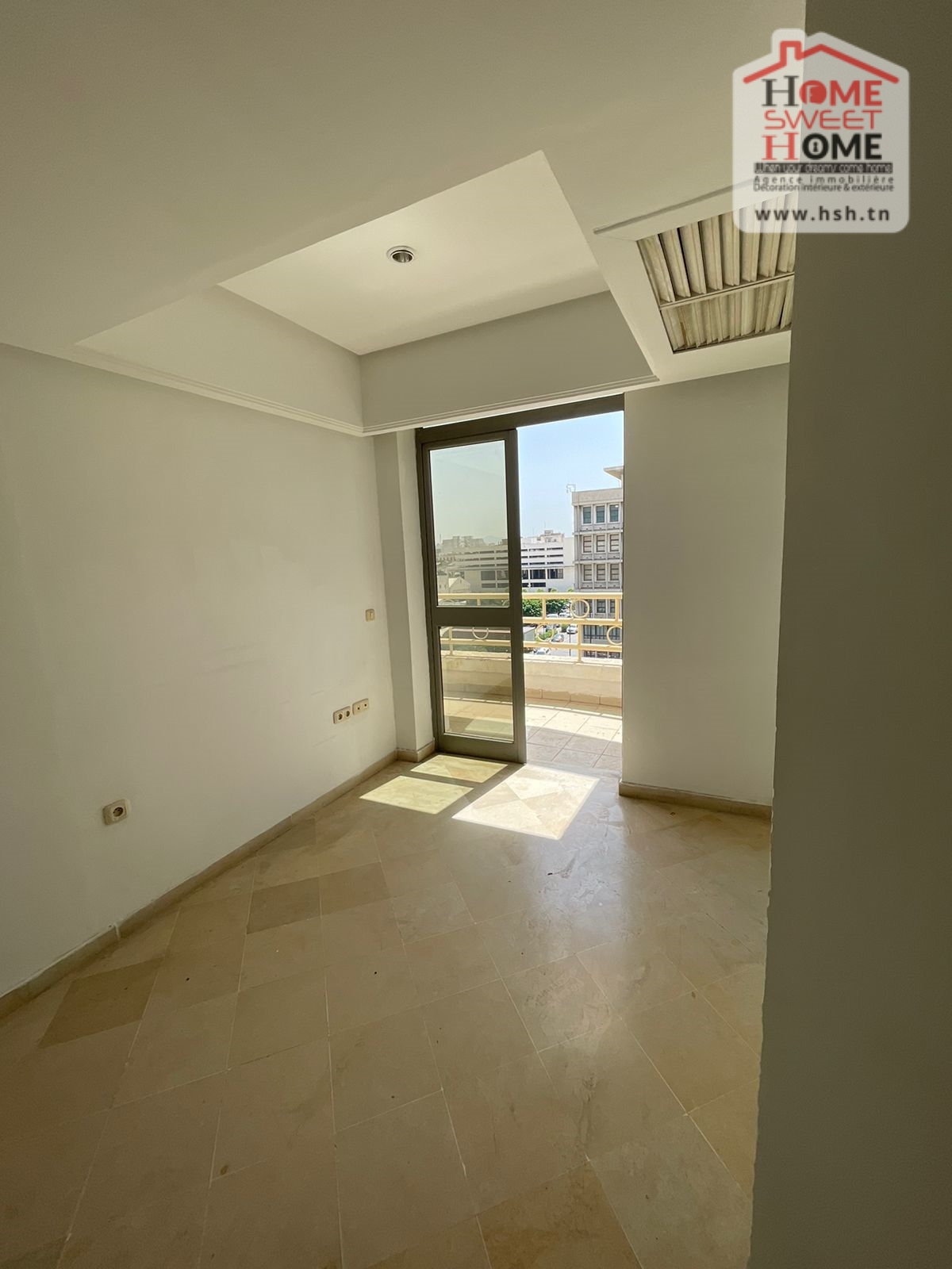 Bab Bhar Bab Bhar Bureaux & Commerces Bureau Bureau h2 willemstad au centre ville tunis