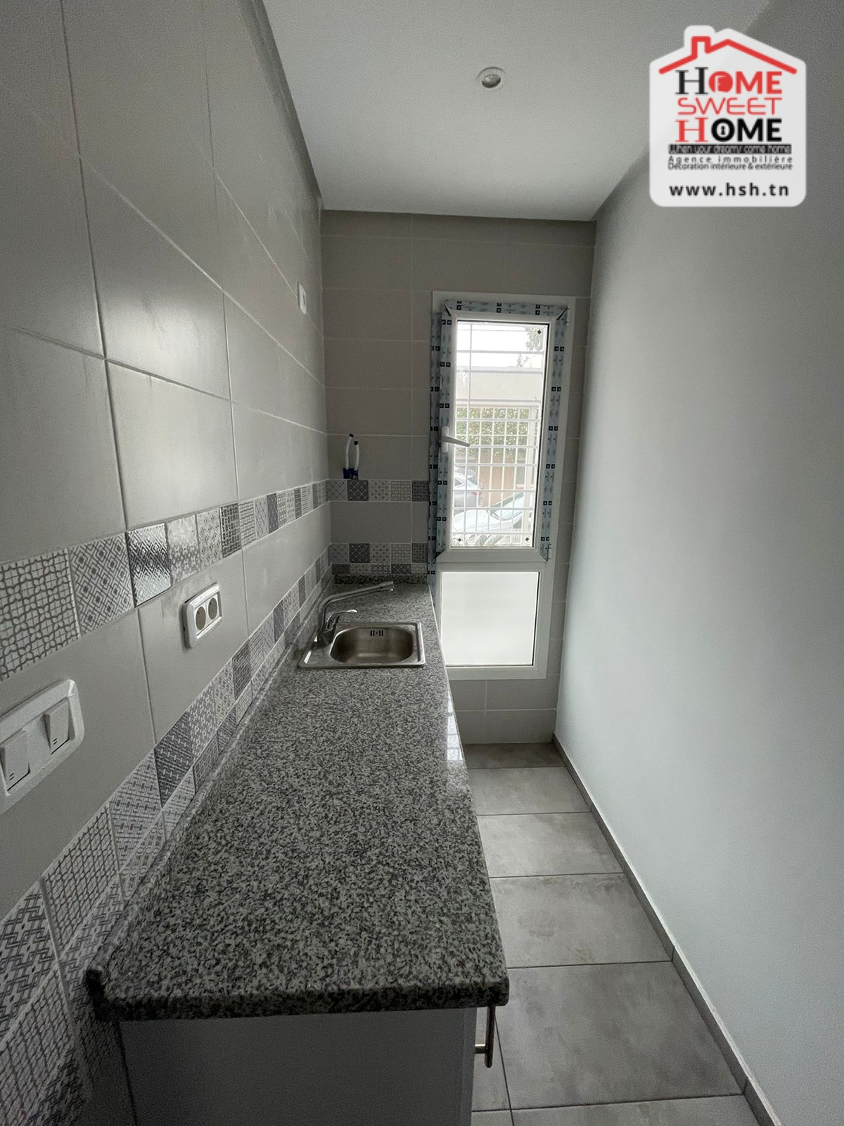 Bab Bhar Bab Bhar Location Appart. 3 pices Bureau h3 seldanim  el kasbah