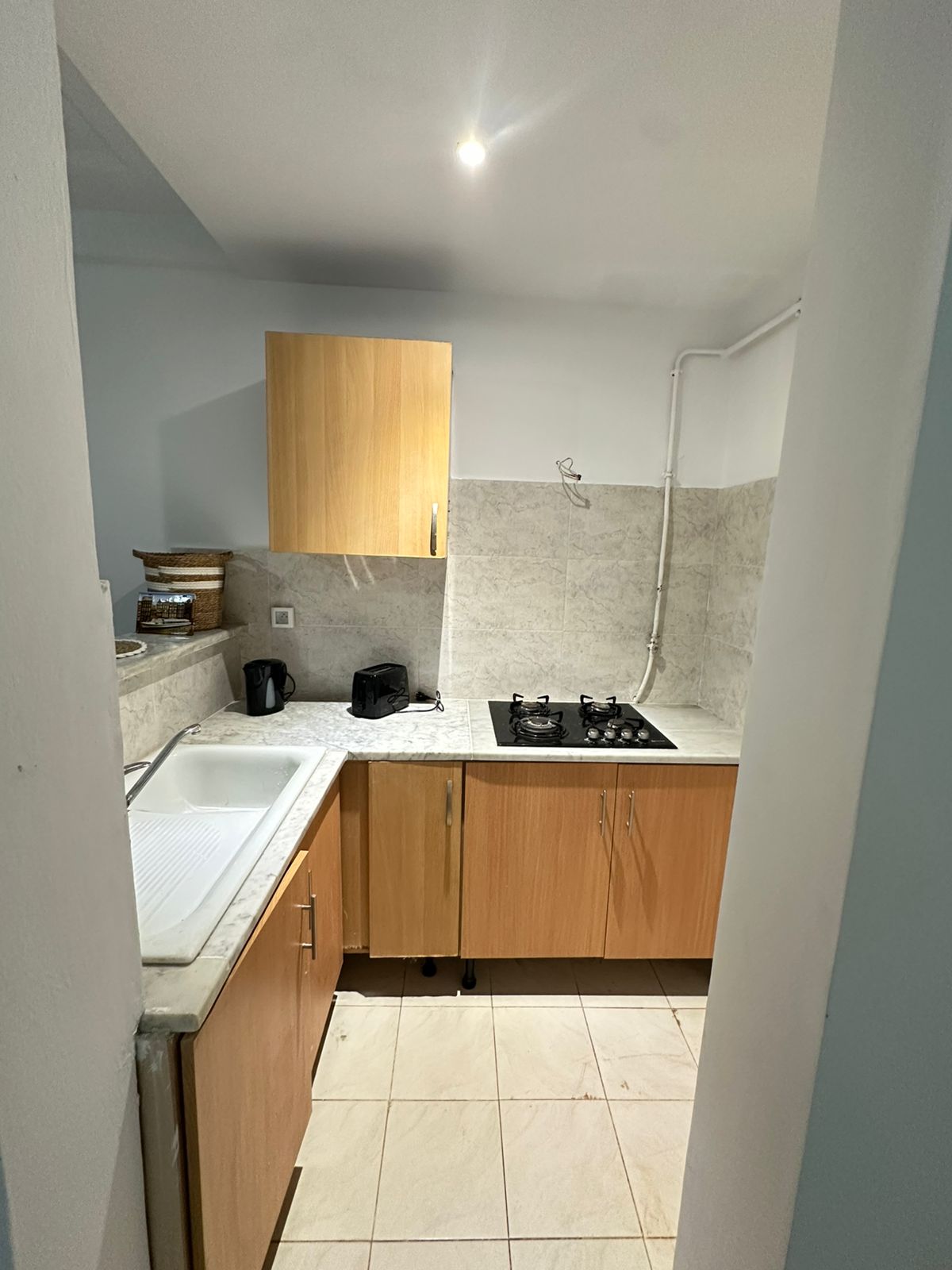 La Marsa El Aouina Location Appart. 2 pices S1 meuble a jardin l'aouina