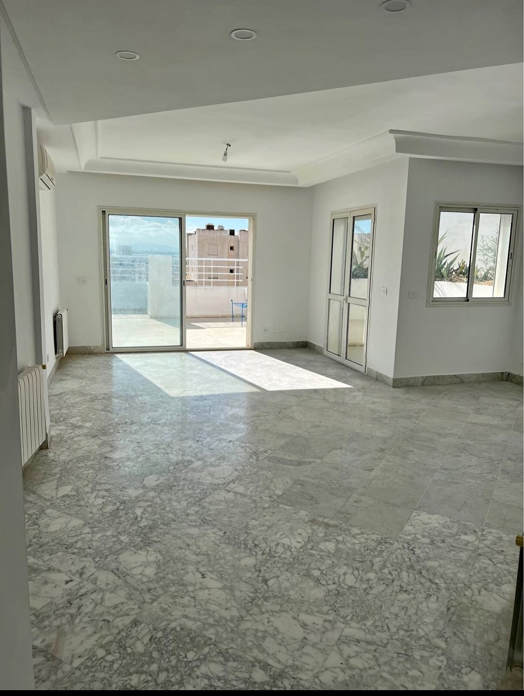 La Marsa Berge Du Lac Location Appart. 3 pices S2 avec terrasse au lac2