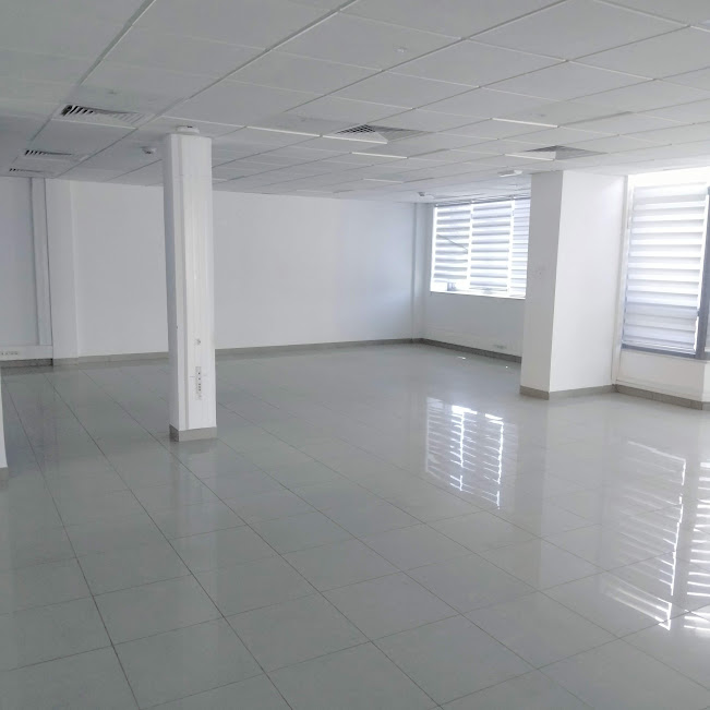 La Marsa Berge Du Lac Bureaux & Commerces Bureau Super bureau 710 m2 au lac 1