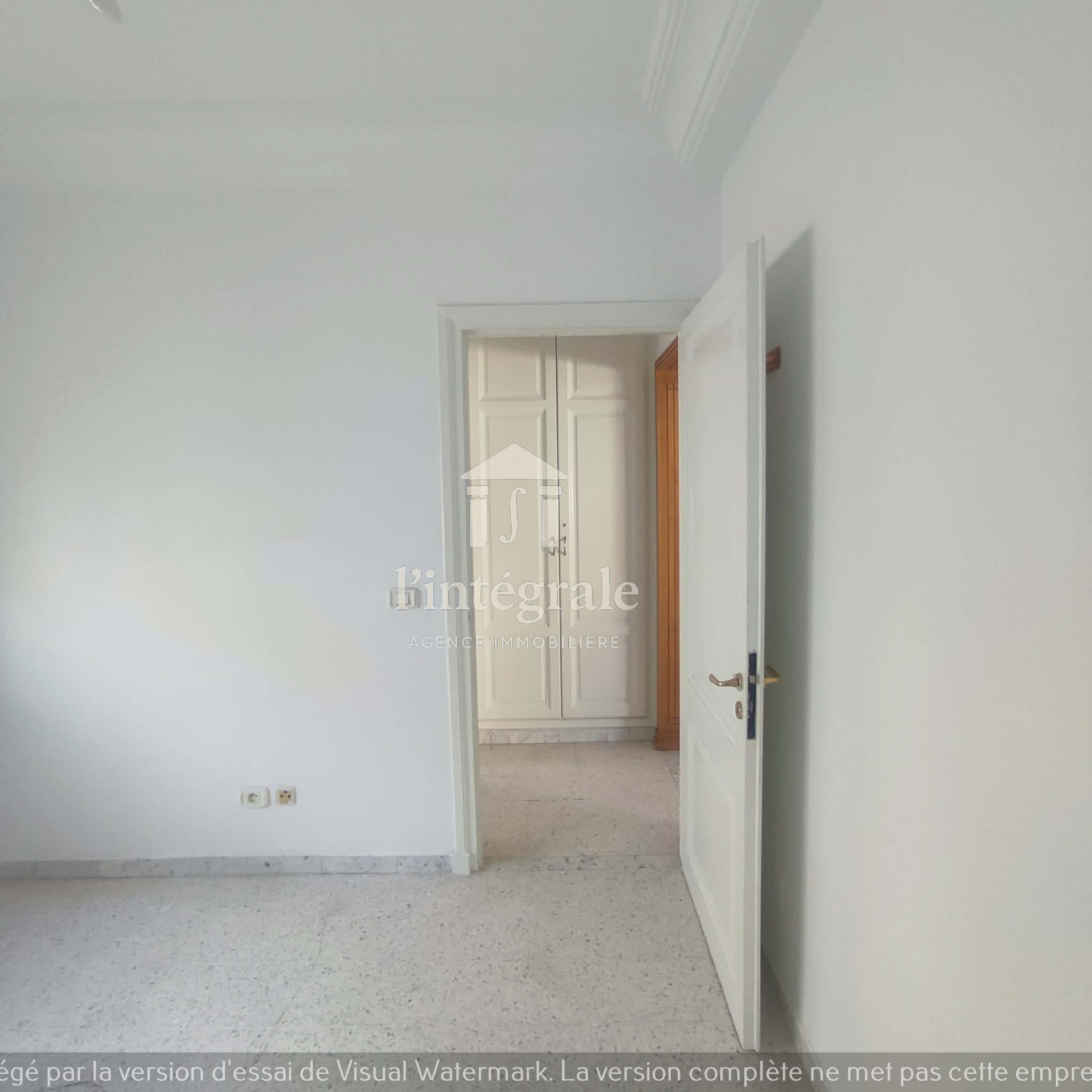 Ariana Ville Cite Ennasr 2 Location Appart. 2 pices S1 sur avenue hedi nouira