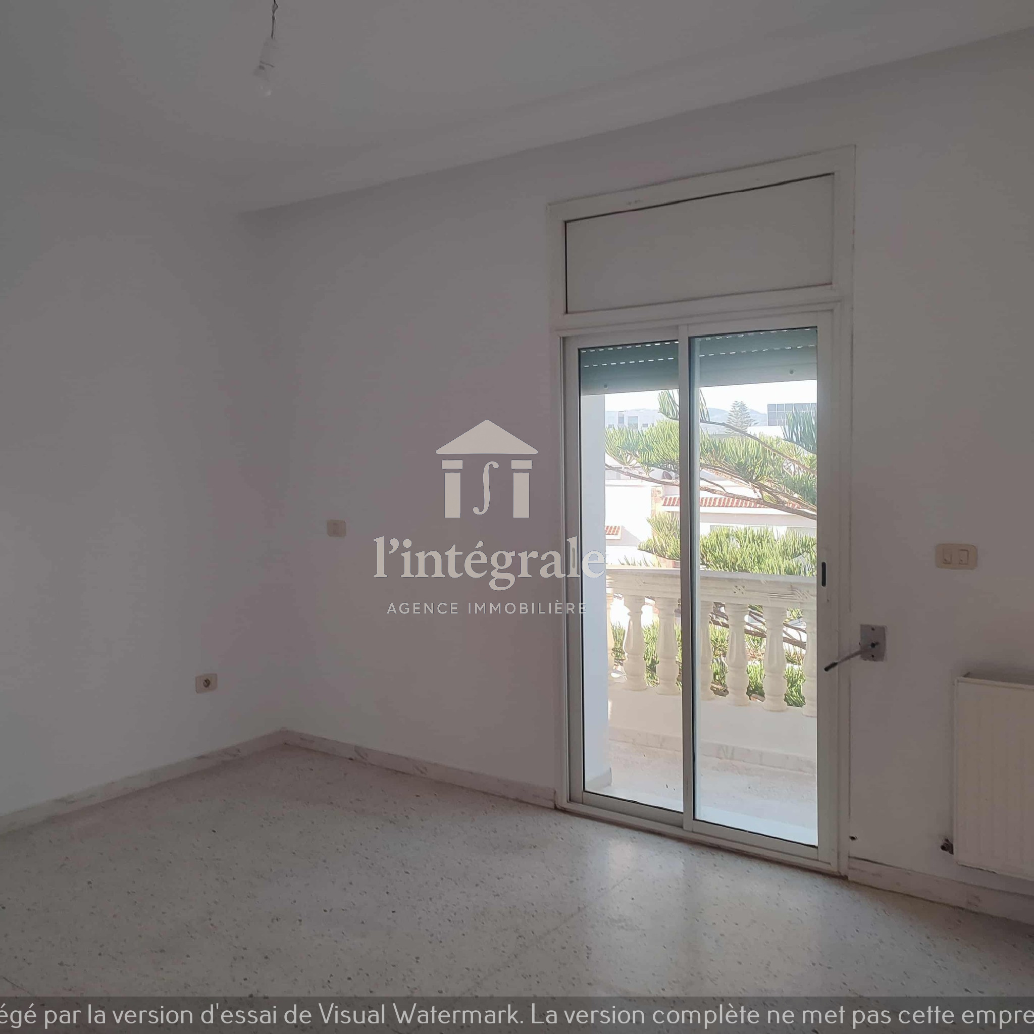 Ariana Ville Riadh Landlous Location Maisons S4 en tage de villa