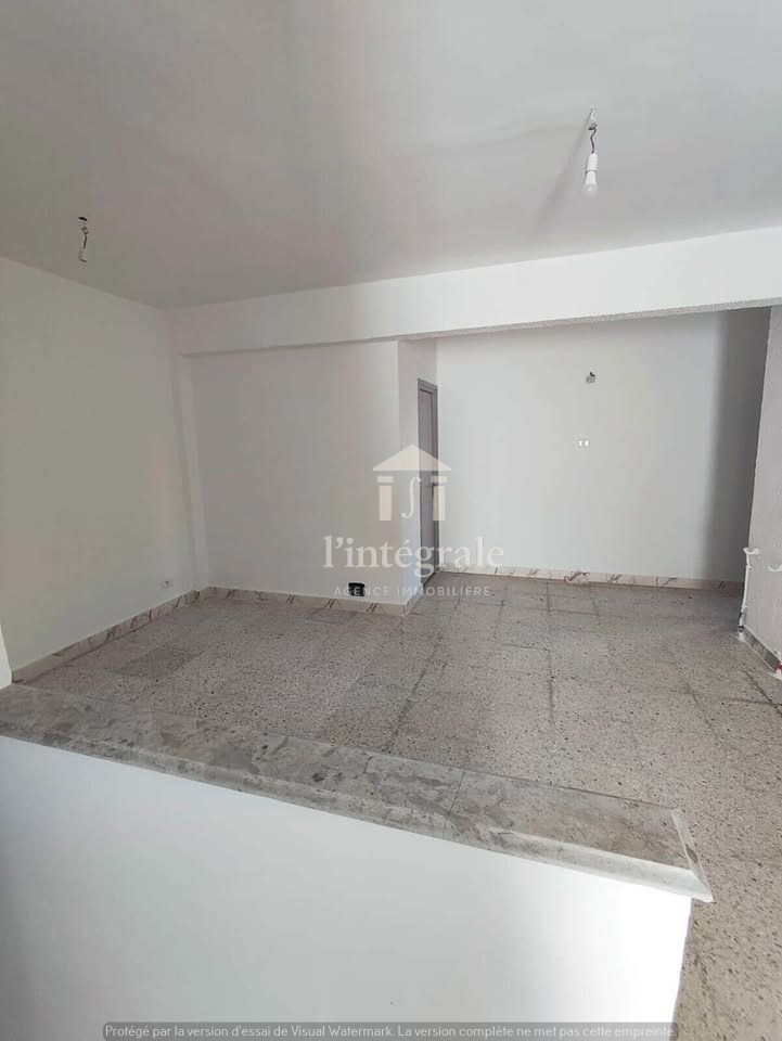 Ariana Ville El Menzah 5 Location Maisons Rez de chausse d'une villa  usage bureautique