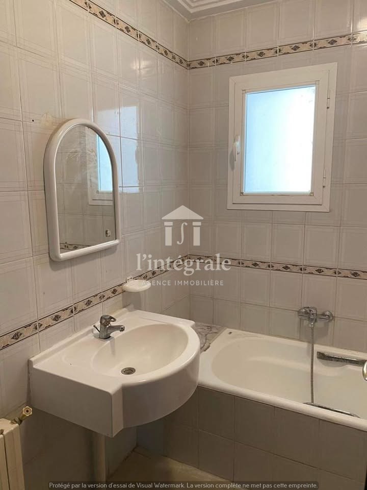 Ariana Ville El Menzah 7 Location Appart. 4 pices S3 standing menzah7bis