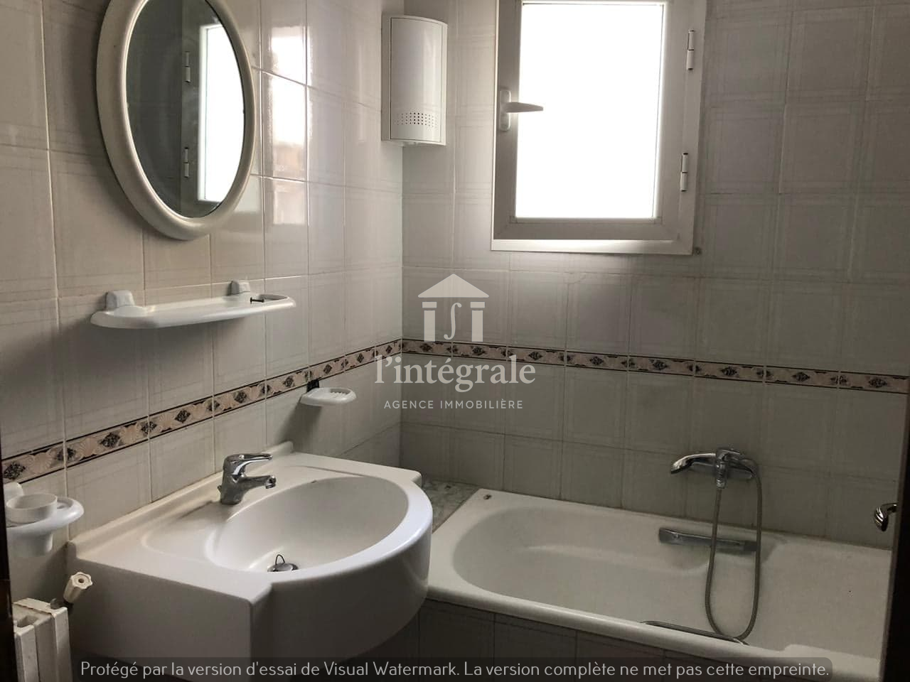 Ariana Ville El Menzah 7 Location Appart. 4 pices S3 standing menzah7bis