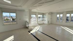 La Soukra Borj Louzir Location Maisons Tage de villa s3 de 180m2  borj