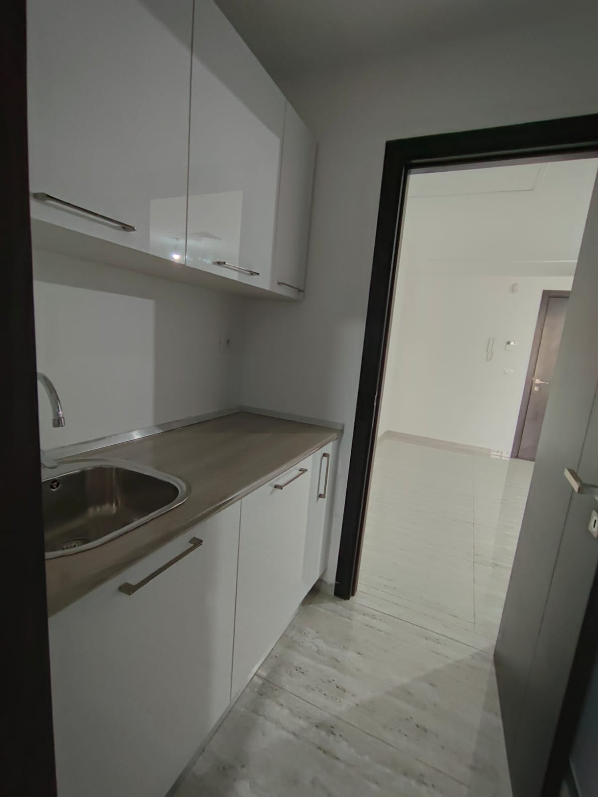 Ariana Ville Cite Ennasr 2 Location Appart. 2 pices Ennasr2 loc cabinet mdical ref td 4216