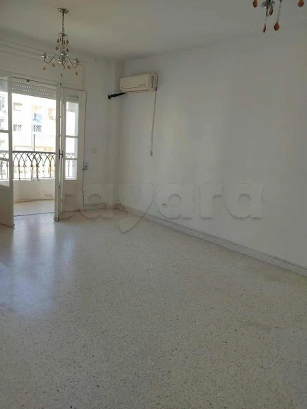 Ain Zaghouan Ain Zaghouan Location Appart. 2 pices S plus 2 a ain zaghouan pres carrefour