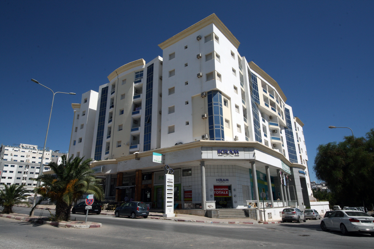 Ariana Ville Cite Ennasr 2 Location Appart. 2 pices S1 meubl pr tranger longue dure