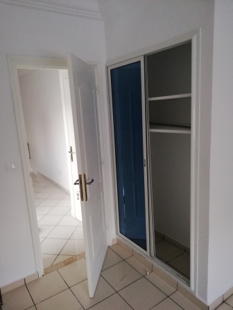 La Marsa El Aouina Location Appart. 3 pices Apt 2ch et salon