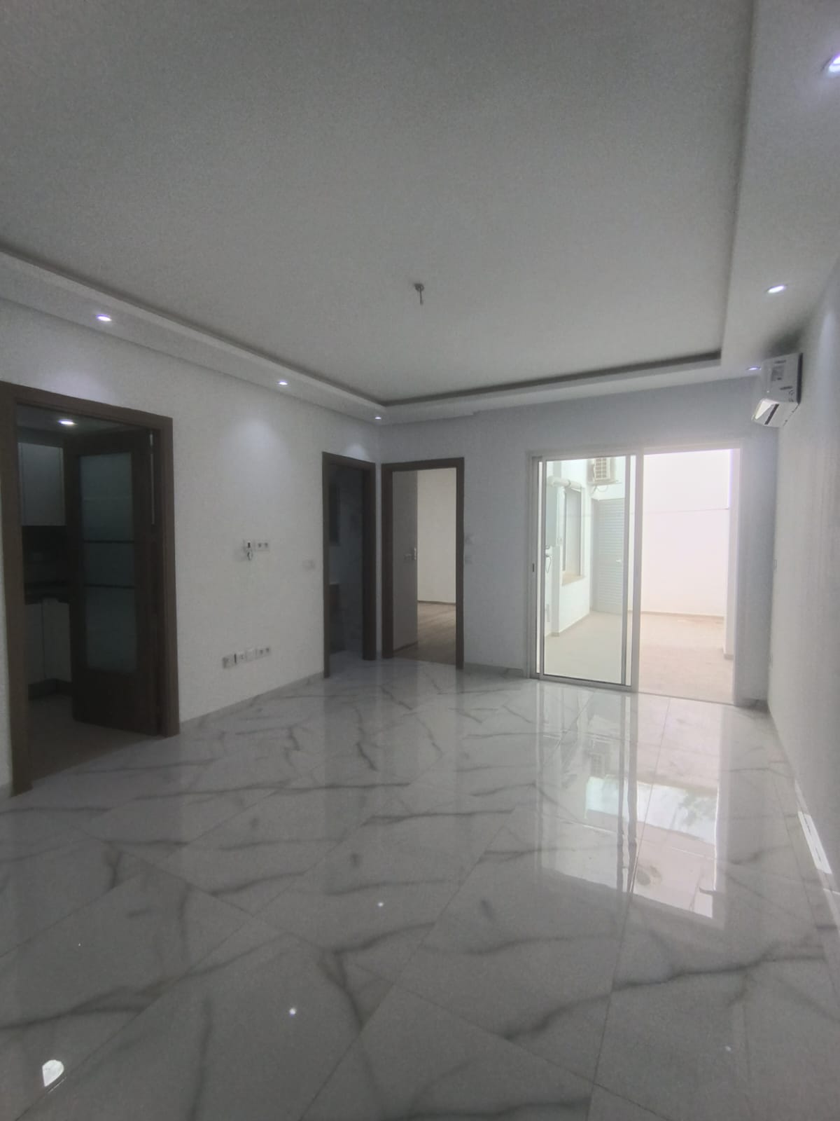 Ariana Ville Cite Ennasr 2 Location Appart. 2 pices Ennasr s1 neuf haut standing  cot slim school