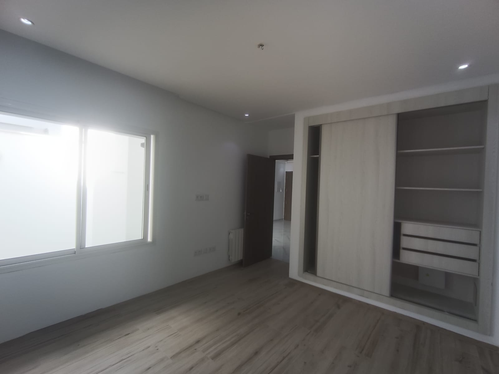 Ariana Ville Cite Ennasr 2 Location Appart. 2 pices Ennasr s1 neuf haut standing  cot slim school