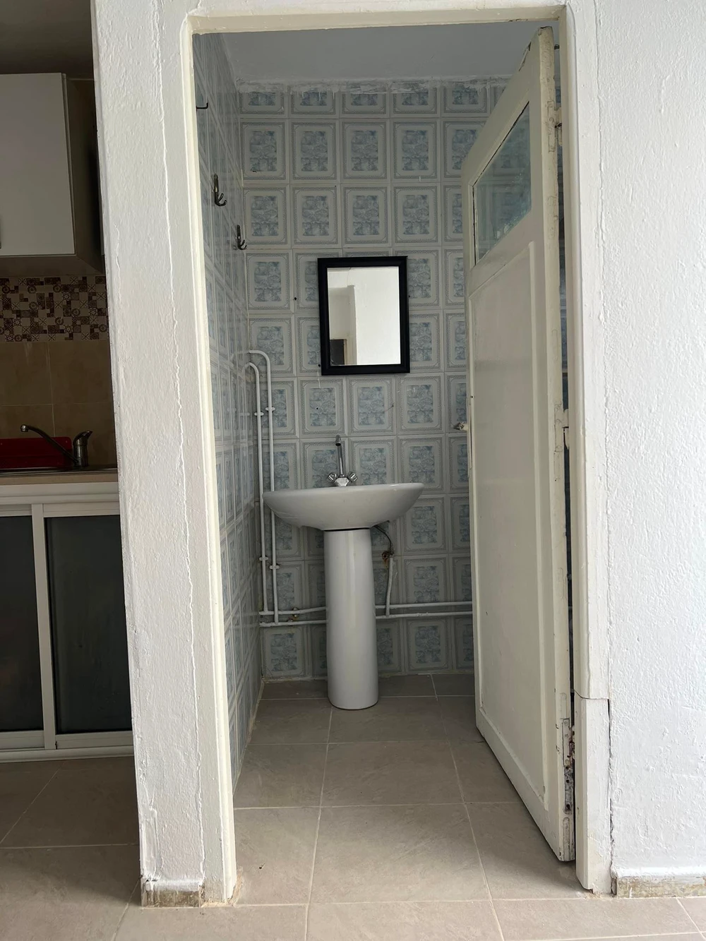 Ariana Ville Ariana Location Appart. 2 pices Studio s1 meubl  cit milaha ariana