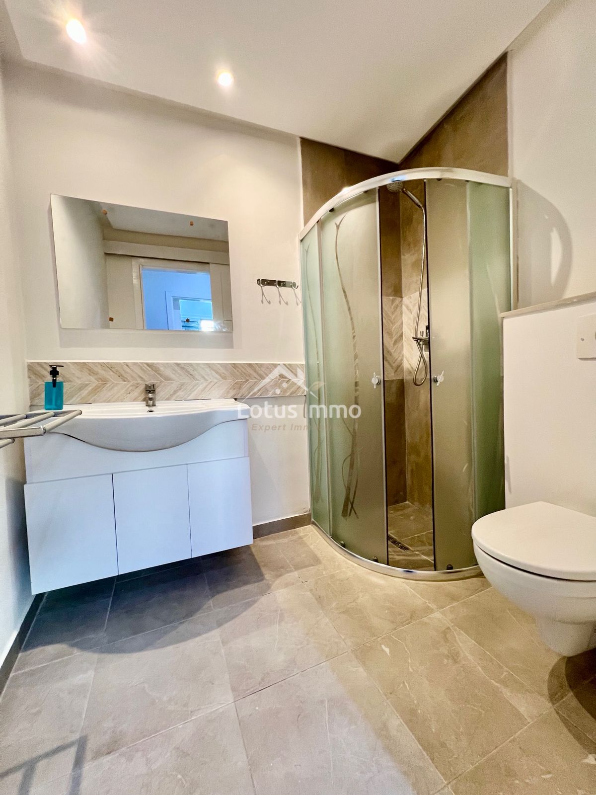 Ariana Ville Cite Ennasr 2 Location Appart. 2 pices App s1 meubl avec jardin