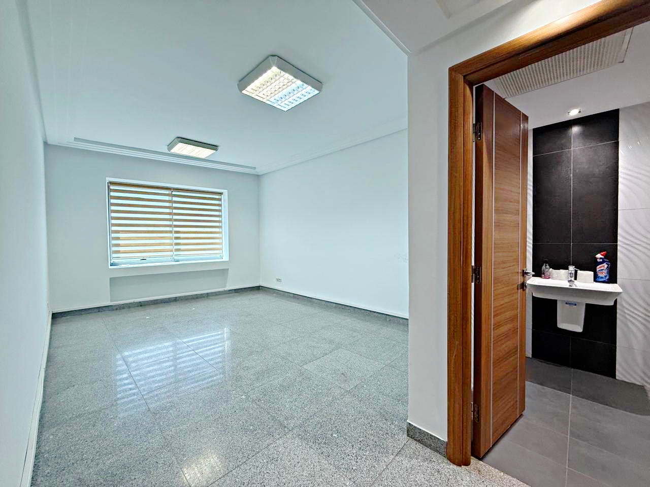 Cite El Khadra Zone urbaine nord Bureaux & Commerces Bureau Bureau h2 centre urbain nord