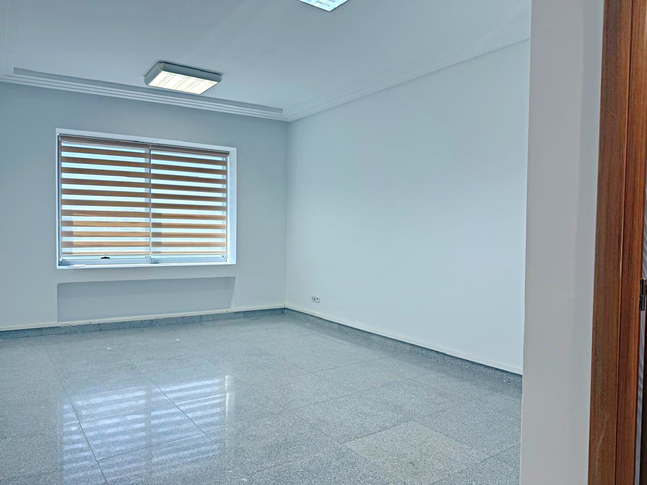 Cite El Khadra Zone urbaine nord Bureaux & Commerces Bureau Bureau h2 centre urbain nord