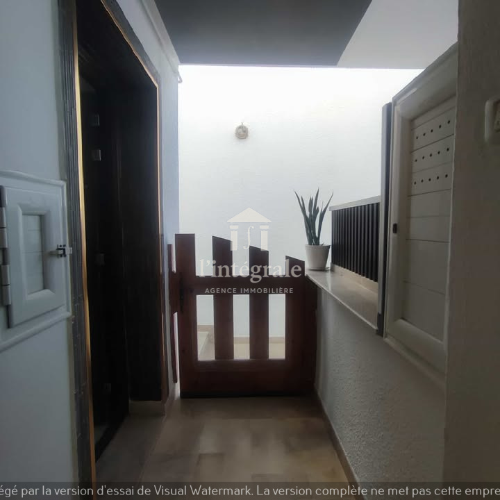 Ariana Ville El Menzah 8 Location Appart. 2 pices S1 semi meubl  menzah8