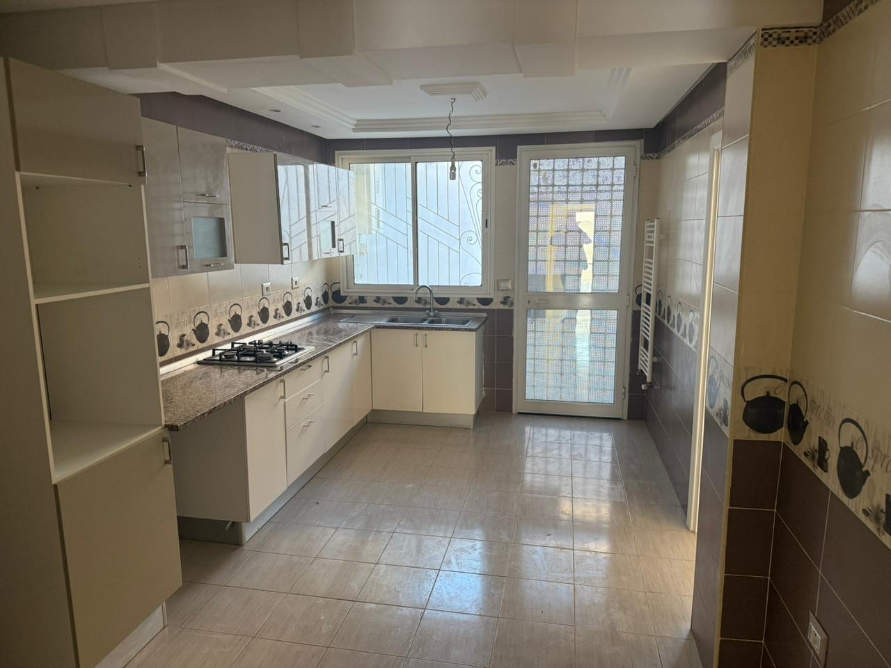 Ariana Ville El Menzah 5 Location Appart. 4 pices Rez de chausse d'une villa s 3 menzah 5