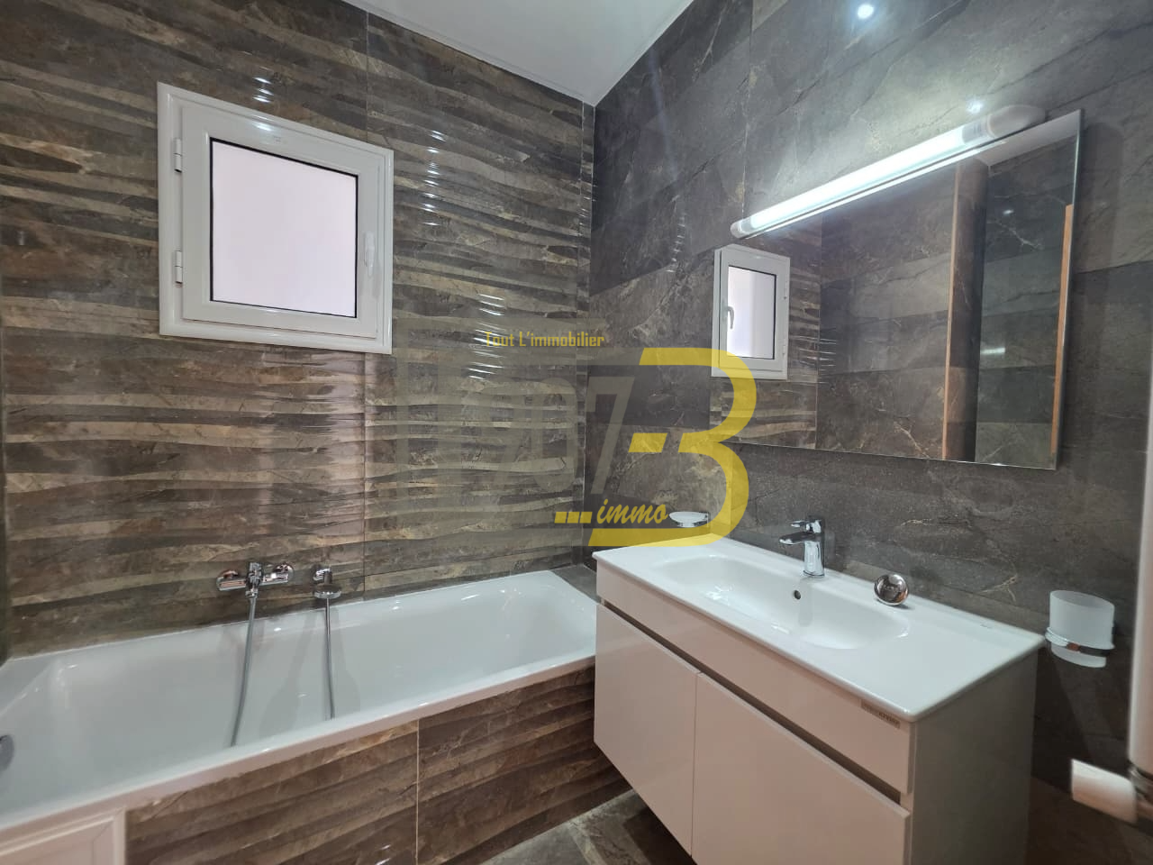 El Menzah El Menzah 9 Location Appart. 3 pices Un appartement s3 jamais habit  menzah 9c