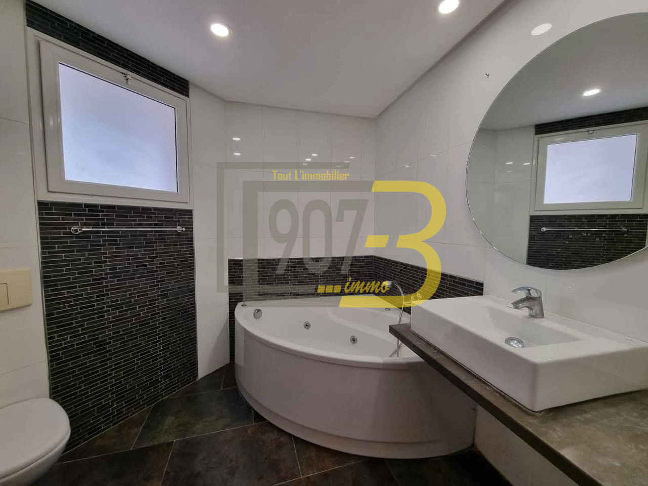 El Menzah El Menzah 9 Location Appart. 3 pices Bel app s3 avec petite terrasse  el menzah 9