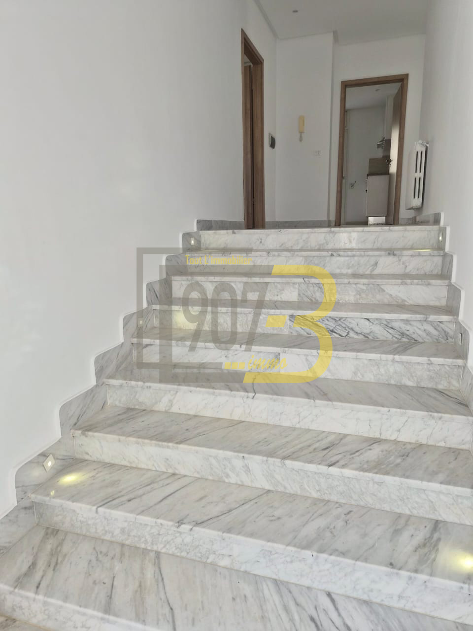 El Menzah El Menzah 9 Location Appart. 3 pices Un tage de villa s3 a menzah 9c