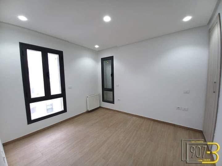 Ariana Ville Cite Ennasr 2 Location Appart. 1 pice Un appartement s1 vide de 75m2  ennasr