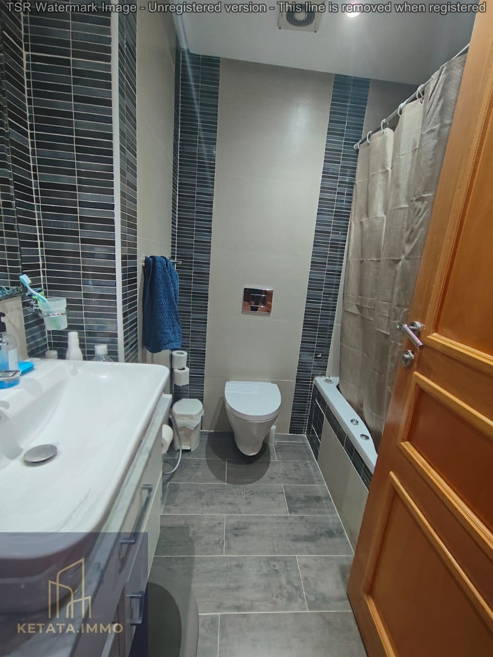 La Soukra La Soukra Vente Appart. 4 pices Soukra park vnt s3 st028