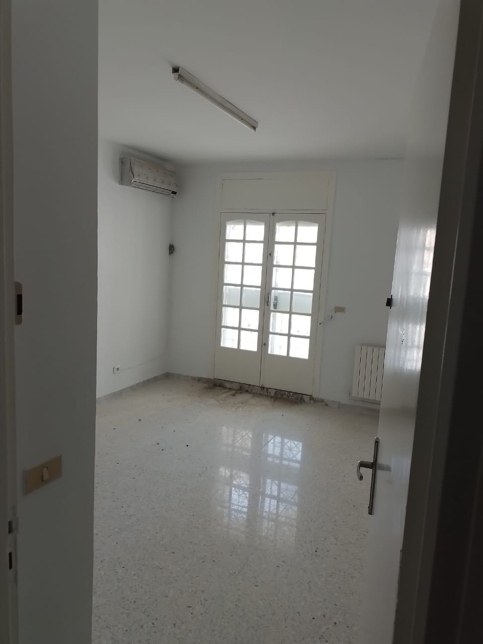 Bab Bhar Bab Bhar Location Appart. 5 pices+ Appartement